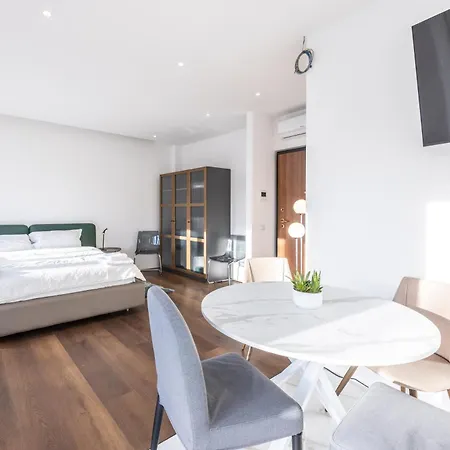 Maison Masini 2, By Short Holidays