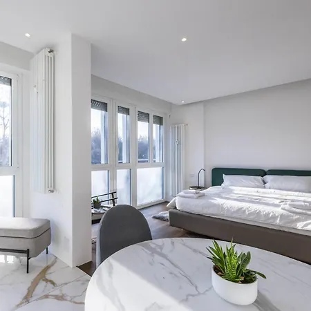 Maison Masini 2, By Short Holidays